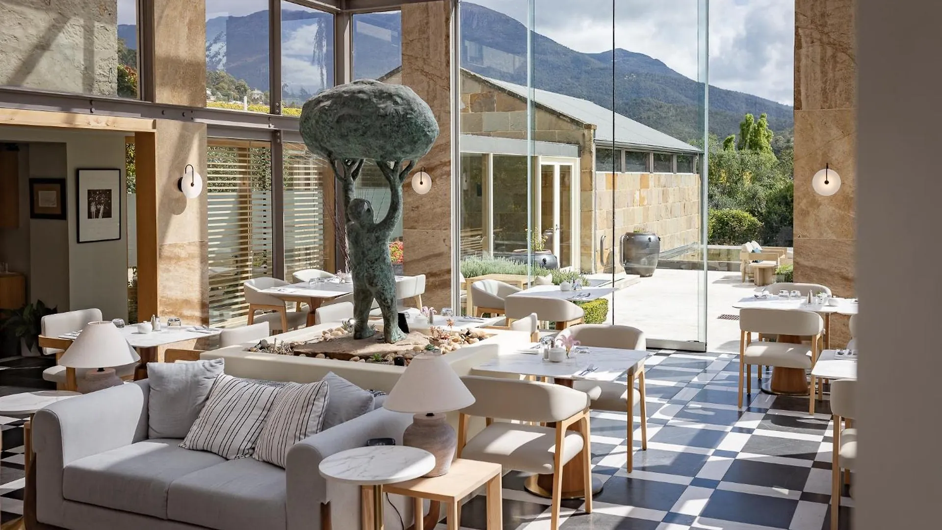 *****  Islington Hotel Hobart Australia
